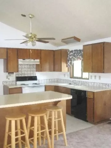 520 E Shenandoah Dr, Spokane, WA 99208 photo 4