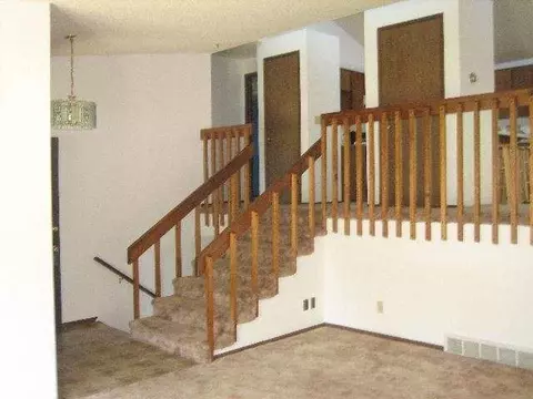 520 E Shenandoah Dr, Spokane, WA 99208 photo 3