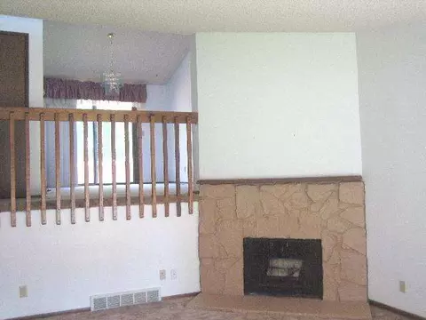 520 E Shenandoah Dr, Spokane, WA 99208 photo 2