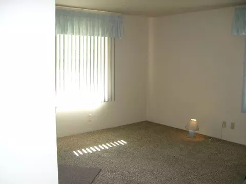 2223 E Longfellow, Spokane, WA 99207 photo 5