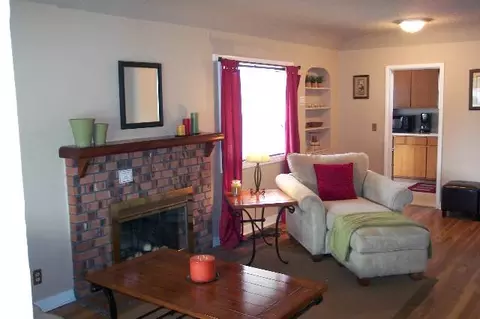 511 E Hoffman, Spokane, WA 99207 photo 2