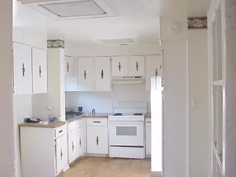 2524 E Pacific, Spokane, WA 99202 photo 4