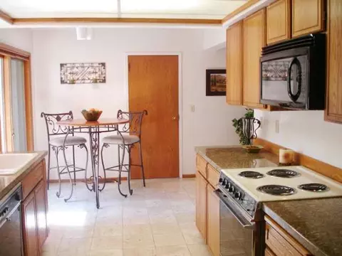 107 E Sumner UNIT A, Spokane, WA 99202 photo 4