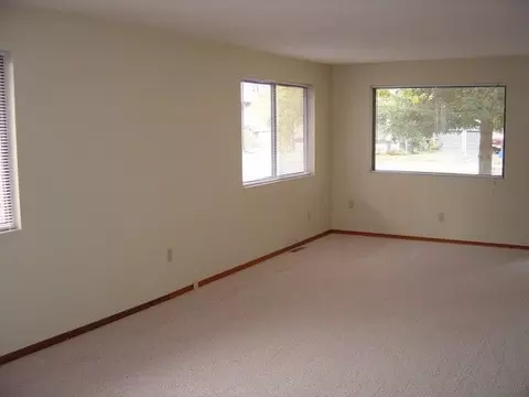 614 E 17th, Spokane, WA 99203 photo 7