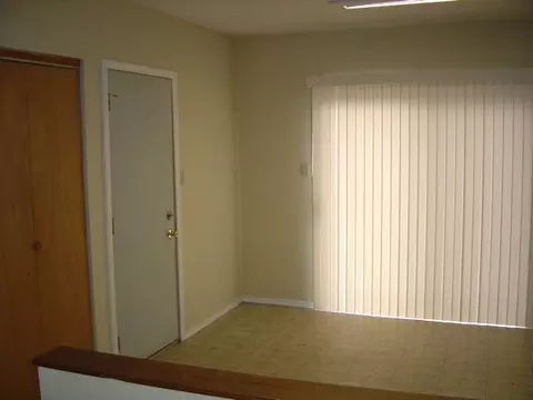 614 E 17th, Spokane, WA 99203 photo 2