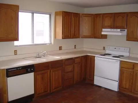 614 E 17th, Spokane, WA 99203 photo 4