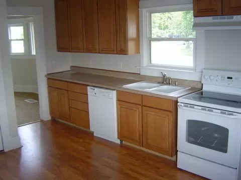 1728 E Sharp, Spokane, WA 99202 photo 5