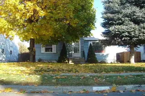 127 E Crown, Spokane, WA 99207 photo 1