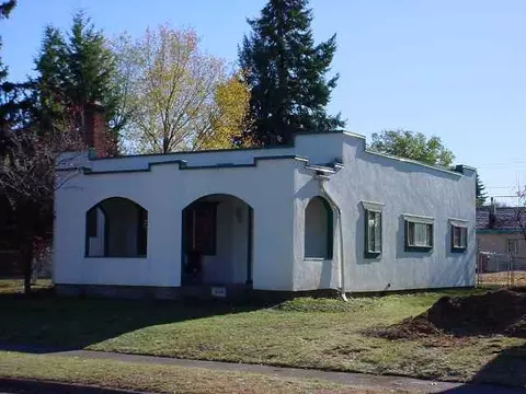 528 E Crown, Spokane, WA 99207 photo 1