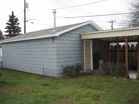524 E Queen Ave, Spokane, WA 99207 photo 8