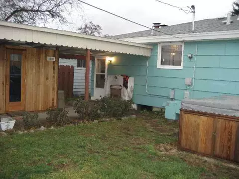 524 E Queen Ave, Spokane, WA 99207 photo 7