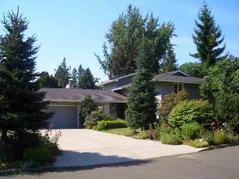 2428 E 40th Ave, Spokane, WA 99223 photo 1