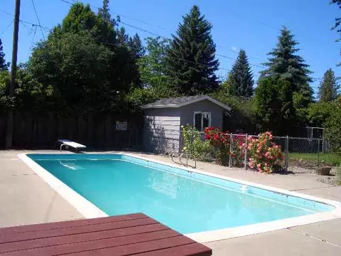 2428 E 40th Ave, Spokane, WA 99223 photo 2