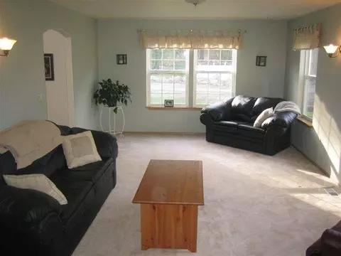 2415 E Winger Rd, Spokane, WA 99208 photo 2