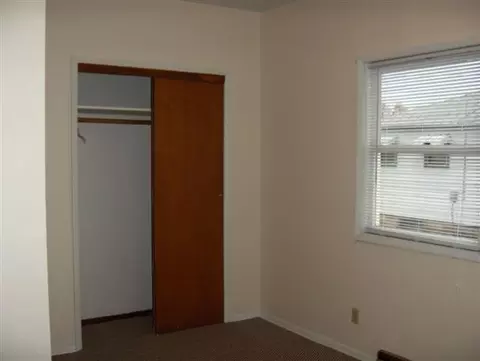 1204 E Hoffman, Spokane, WA 99207 photo 6
