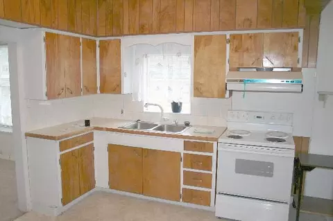 220 E Fairview Ave, Spokane, WA 99207 photo 4