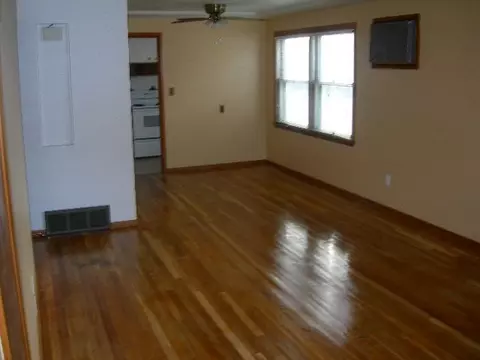 2124 E Lacrosse, Spokane, WA 99207 photo 3