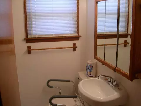 2124 E Lacrosse, Spokane, WA 99207 photo 7