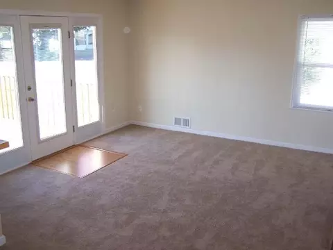2117 E Diamond, Spokane, WA 99207 photo 2