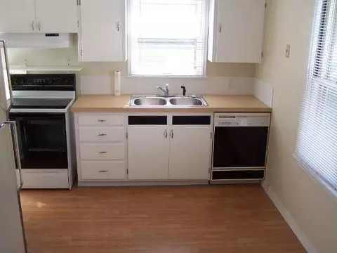 2117 E Diamond, Spokane, WA 99207 photo 3