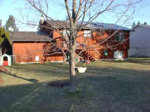810 E Brady Ct, Spokane, WA 99208 photo 9