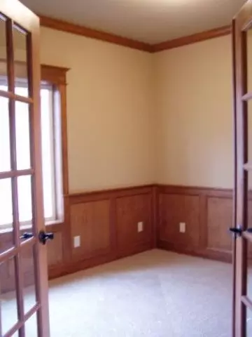 921 E Harding Ct, Spokane, WA 99218 photo 3