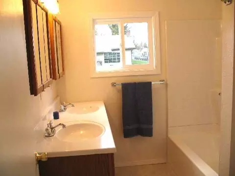 2706 E Joseph, Spokane, WA 99207 photo 7