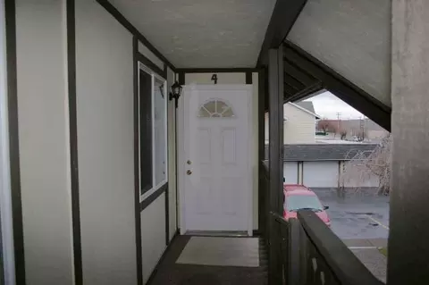 106 E Weile #4, Spokane, WA 99208 photo 2