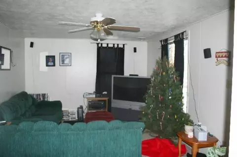 1304 E Gordon, Spokane, WA 99207 photo 3