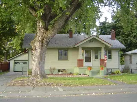 737 E 34th, Spokane, WA 99203 photo 1
