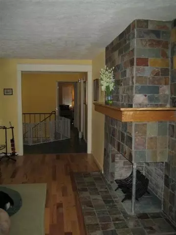 1127 E 26th Ave, Spokane, WA 99203 photo 8