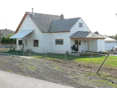 235 E 3rd, Spangle, WA 99031 photo 1