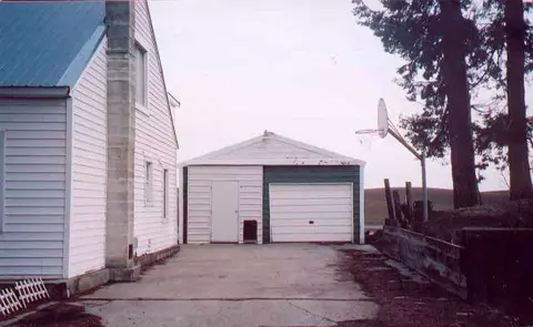 1315 E Davis, Spangle, WA 99031 photo 2