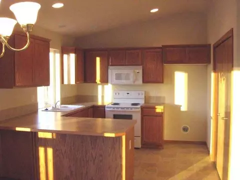 307 E Leland Ct, Colbert, WA 99005 photo 2