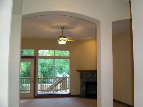 512 E Golden Eagle Ln, Colbert, WA 99005 photo 4
