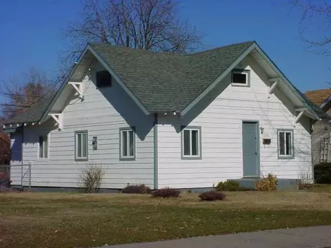2113 E Sharp Ave, Spokane, WA 99202 photo 1