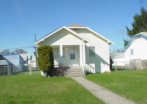 1017 E Longfellow, Spokane, WA 99207 photo 1