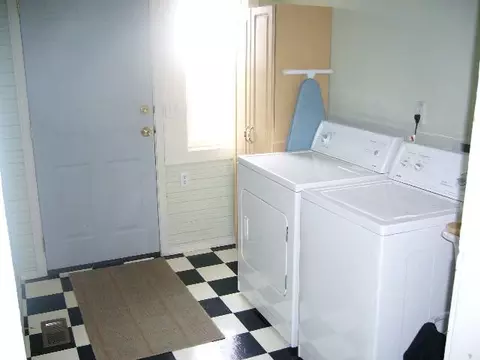 1223 E Broad, Spokane, WA 99207 photo 6