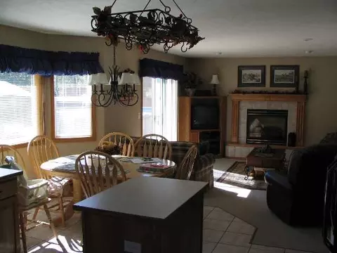 5522 E Birkenhead Ln, Colbert, WA 99005 photo 3
