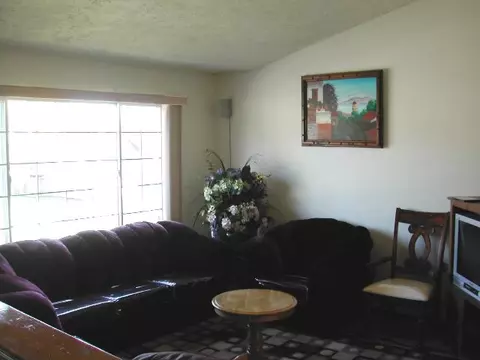 4128 E 33rd, Spokane, WA 99223 photo 2