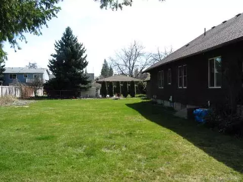 4002 E 20th, Spokane, WA 99223 photo 8
