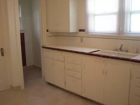 1228 E Newark, Spokane, WA 99202 photo 5