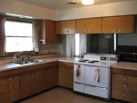 604 Everett Ave, Spokane, WA 99207 photo 3