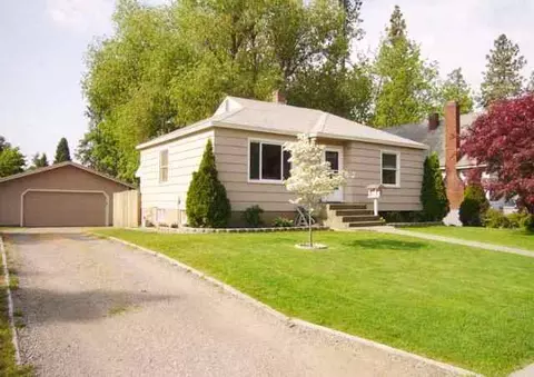 1304 E 33rd Ave, Spokane, WA 99203 photo 1