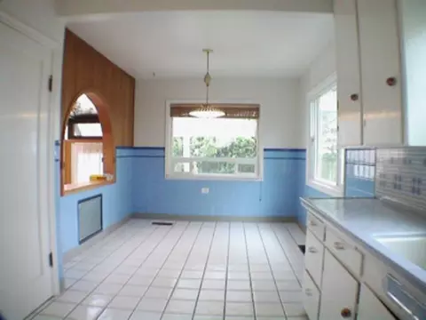 46 E Providence, Spokane, WA 99207 photo 3