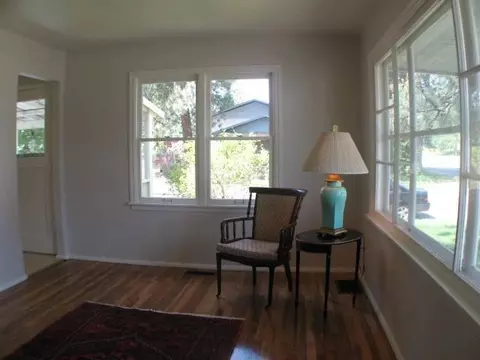 1604 E 40th Ave, Spokane, WA 99203 photo 2
