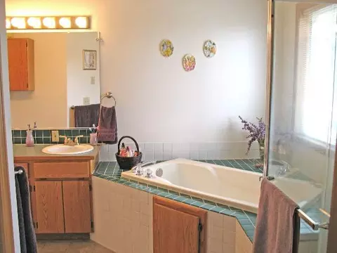524 E Midway Rd, Colbert, WA 99005 photo 7