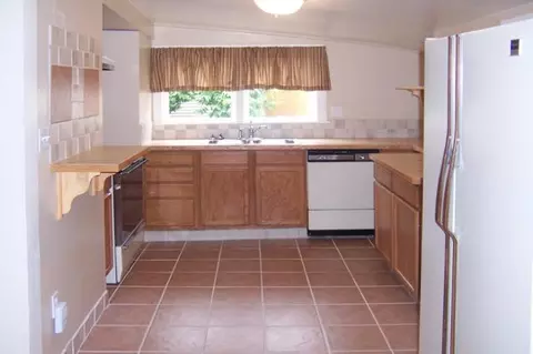 3236 E 5th Ave, Spokane, WA 99202 photo 4