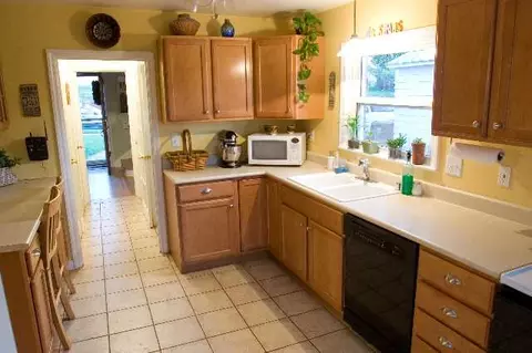 411 E 19th Ave, Spokane, WA 99203 photo 3