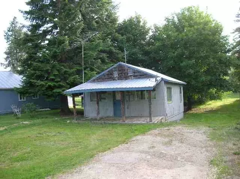 315 Calispel, Cusick, WA 99119 photo 3